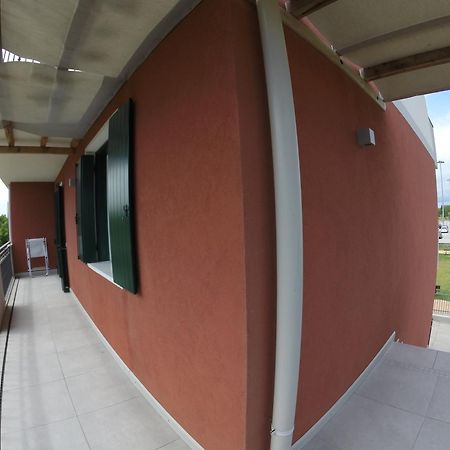 La Casa Di Gio Apartment Каорле Стая снимка