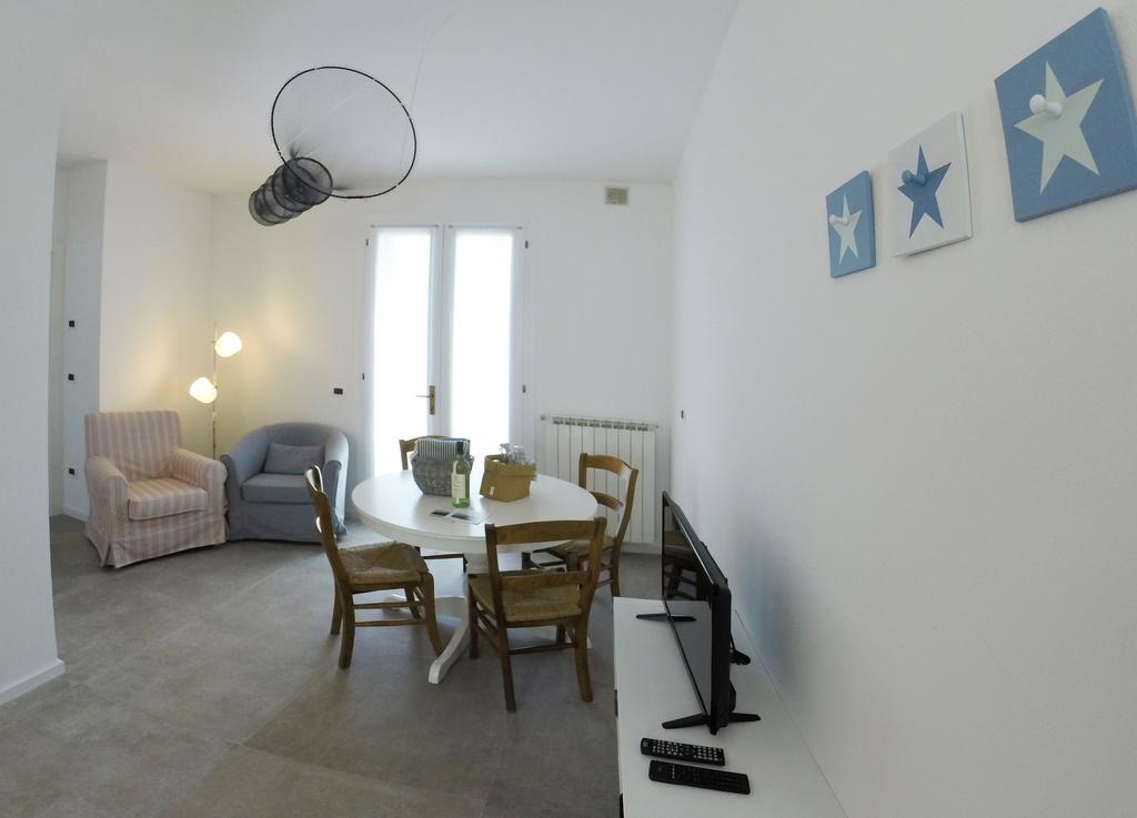 La Casa Di Gio Apartment Каорле Стая снимка